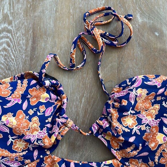 J‎ Crew Swimsuit Size 24 Halter cutout one-piece in painted block print - Picture 4 of 9